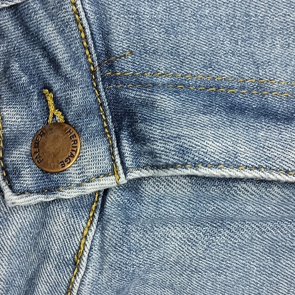 Jean Shorts with Frayed Hemline - Picture 3 of 4